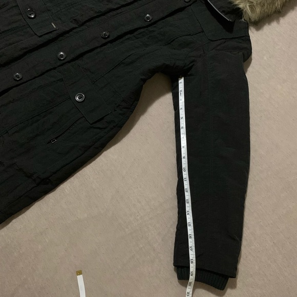 Esprit Luxury Outerwear Collection - Picture 11 of 15